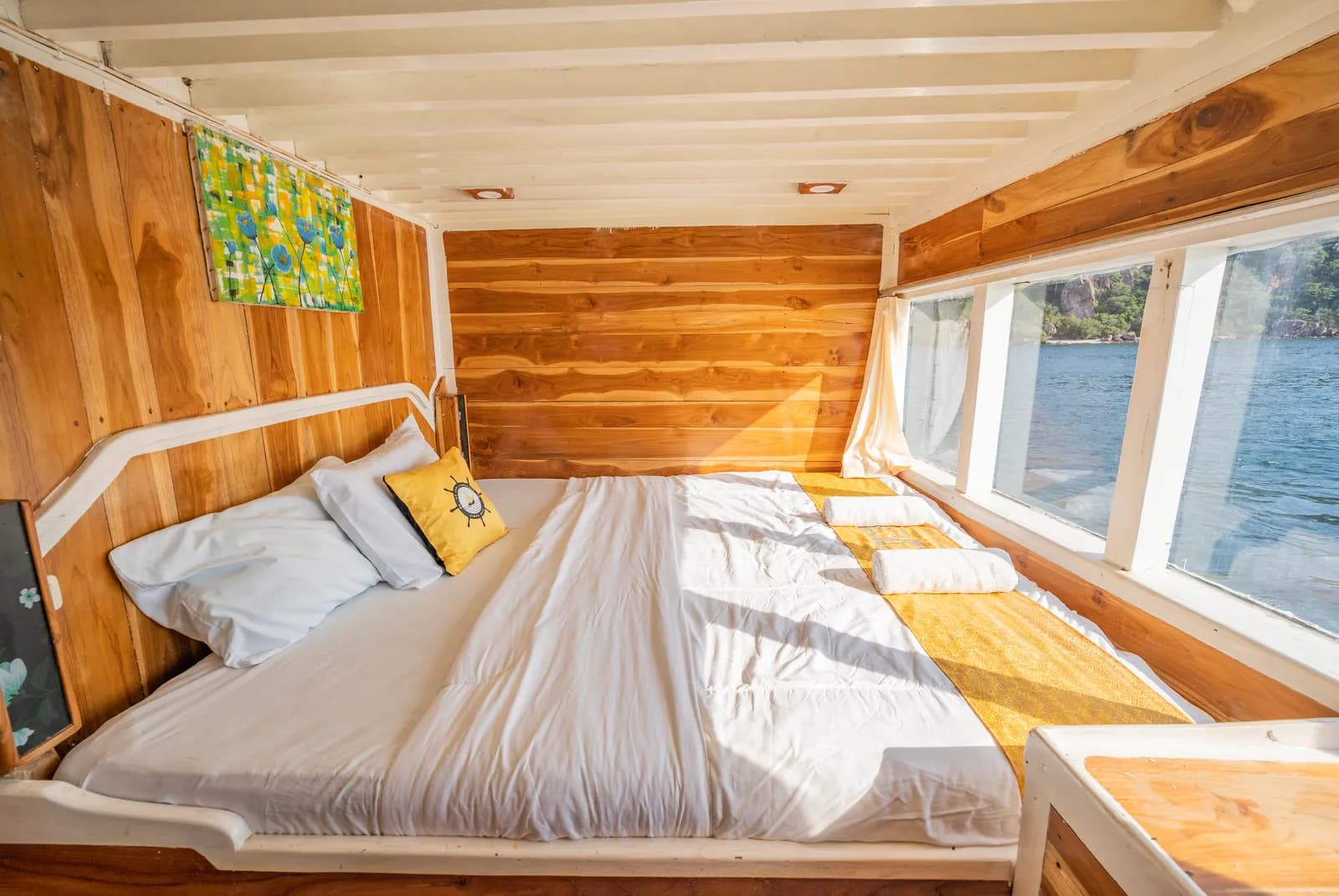 Full Ocean Cabin 4 - Komodo Labuan Bajo Phinisi Boat Cabin