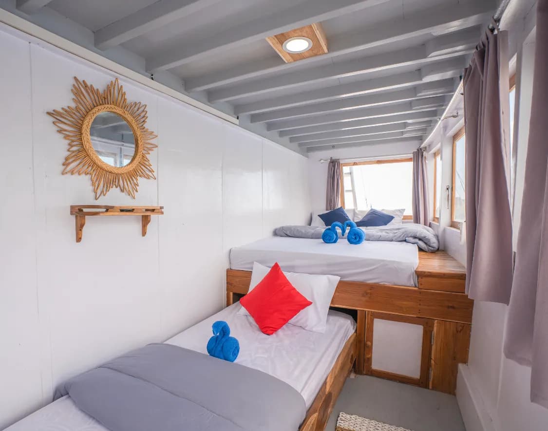 Private Cabin - Komodo Labuan Bajo Phinisi Boat Cabin
