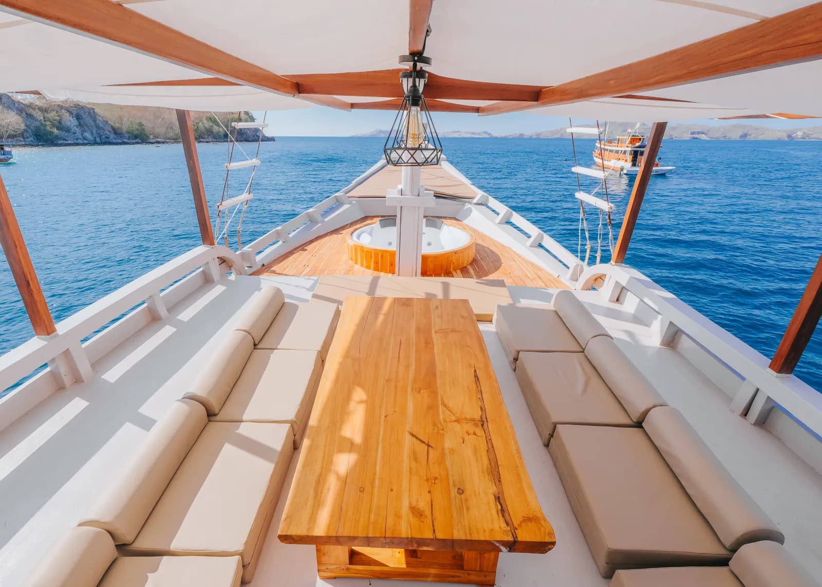 Komodo Tour 3D2N - Bombana 2 Phinisi - Komodo Tour 3D2N - Bombana 2 Phinisi - Full Day Tour Komodo