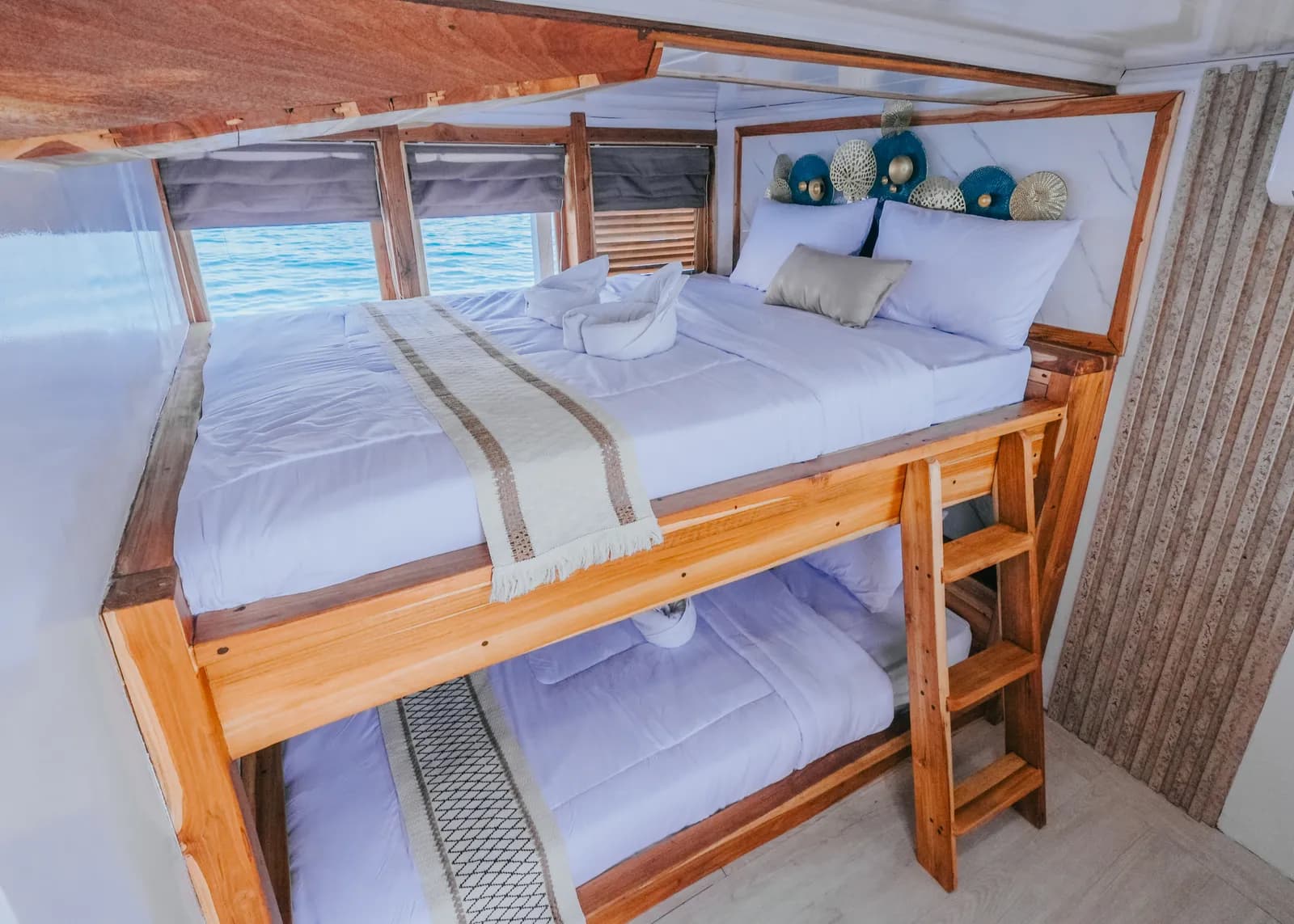 Sharing Cabin 4 - Komodo Labuan Bajo Phinisi Boat Cabin