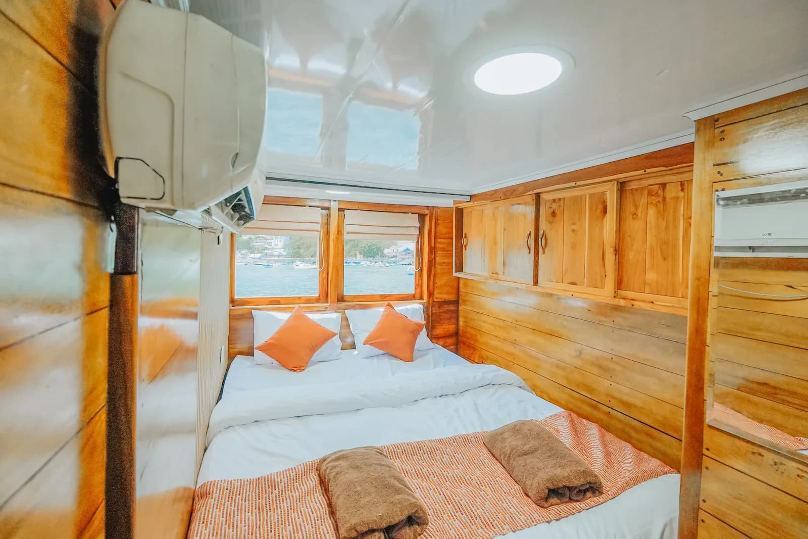 Standard Cabin - Komodo Labuan Bajo Phinisi Boat Cabin