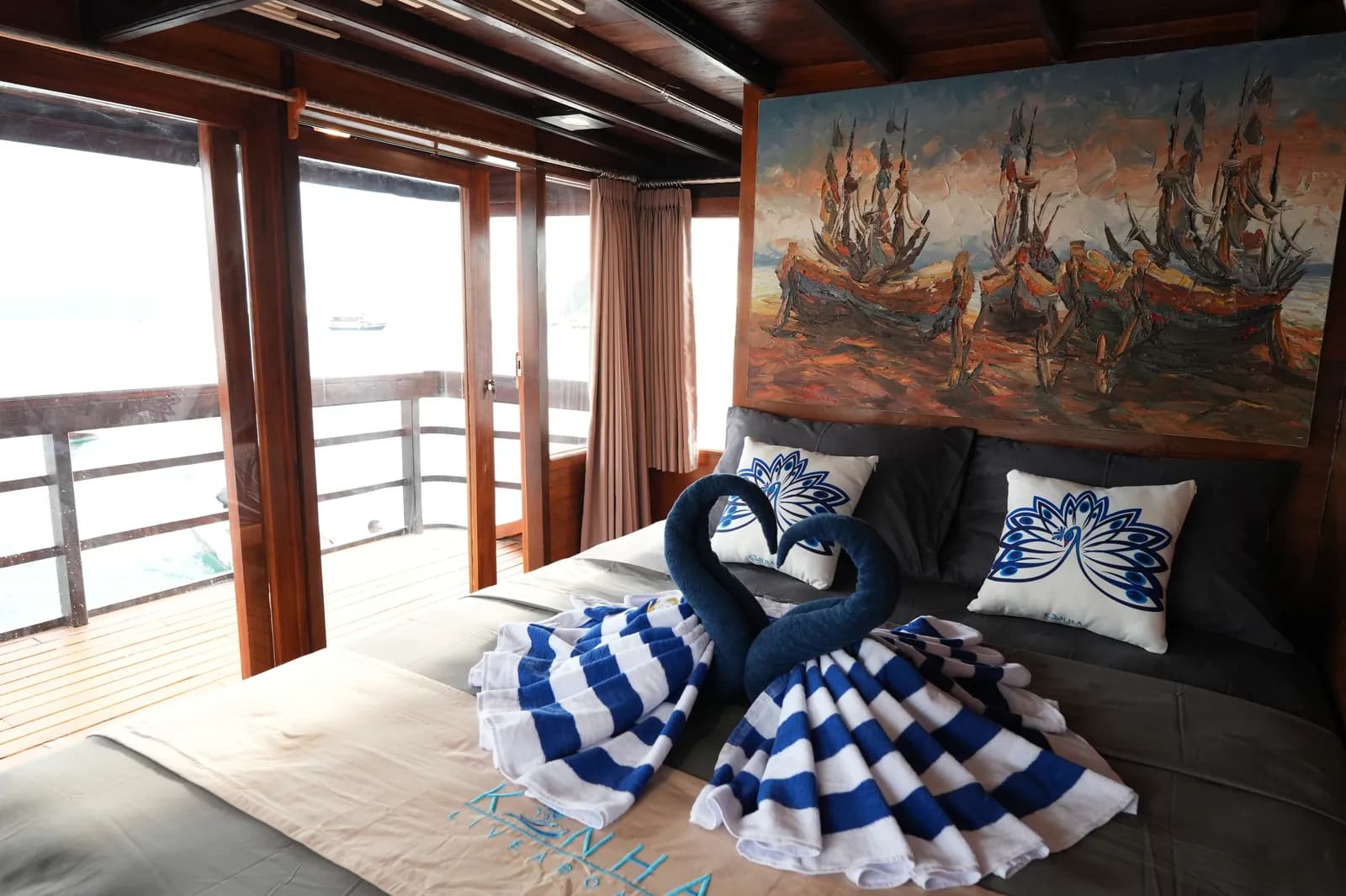 Gayatri Cabin - Komodo Labuan Bajo Phinisi Boat Cabin