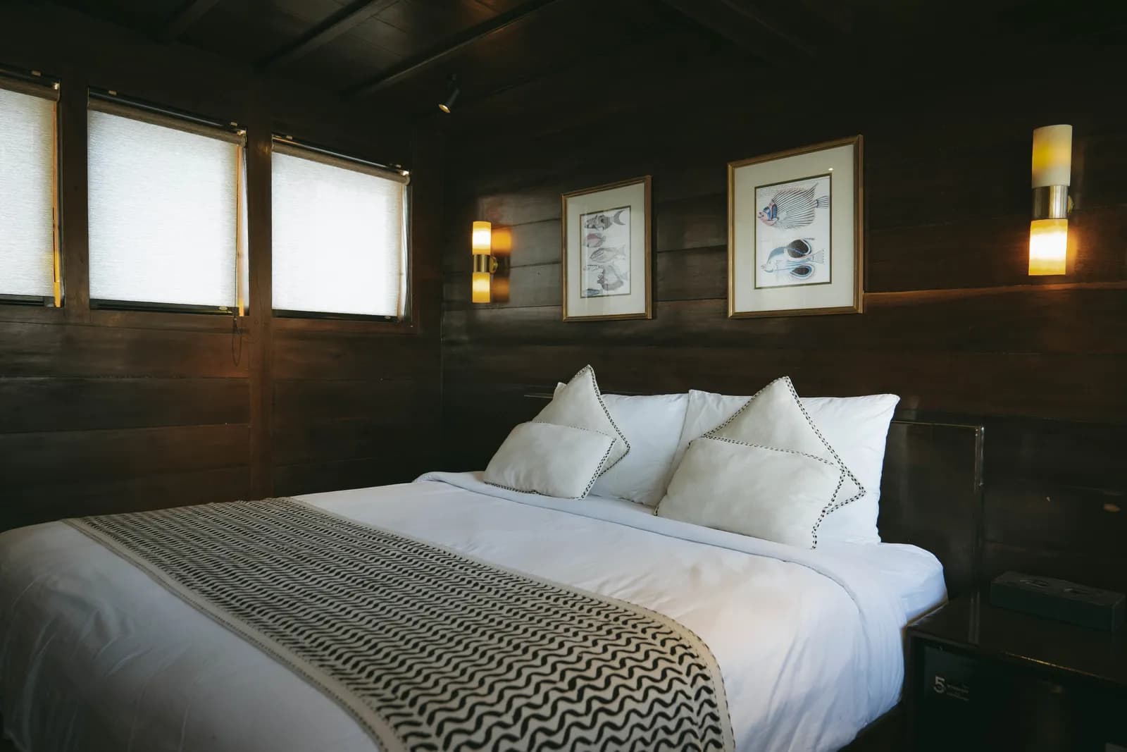 Master Suite Balcony - Komodo Labuan Bajo Phinisi Boat Cabin