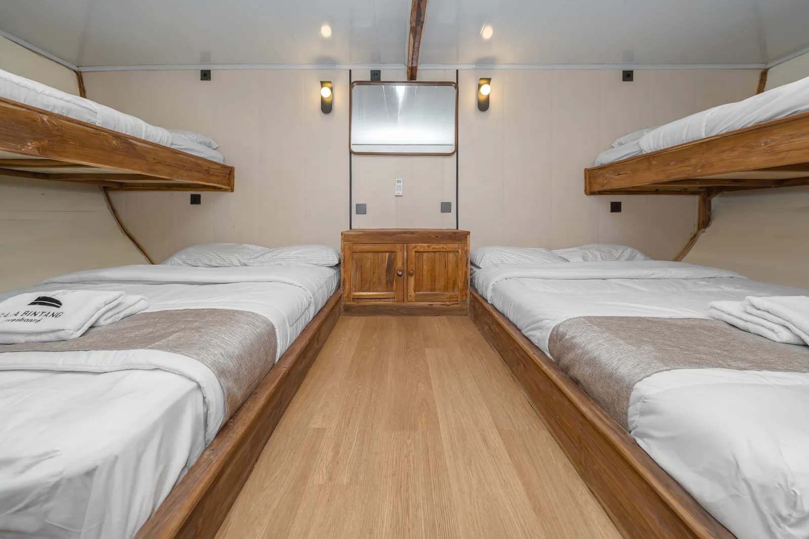 Shared Cabin - Komodo Labuan Bajo Phinisi Boat Cabin