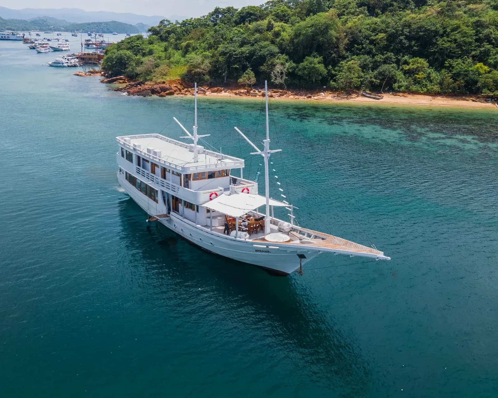 Private Charter – Ahsana - Private Charter – Ahsana - Full Day Tour Komodo