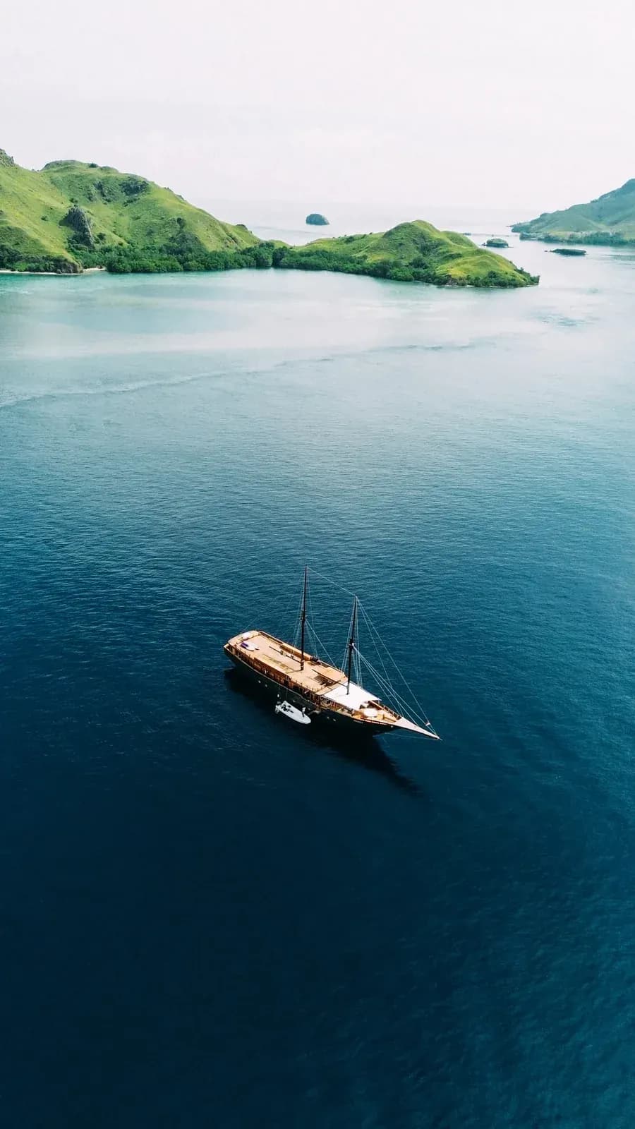 Komodo Tour 3D2N - Angelica Phinisi - Komodo Tour 3D2N - Angelica Phinisi - Full Day Tour Komodo