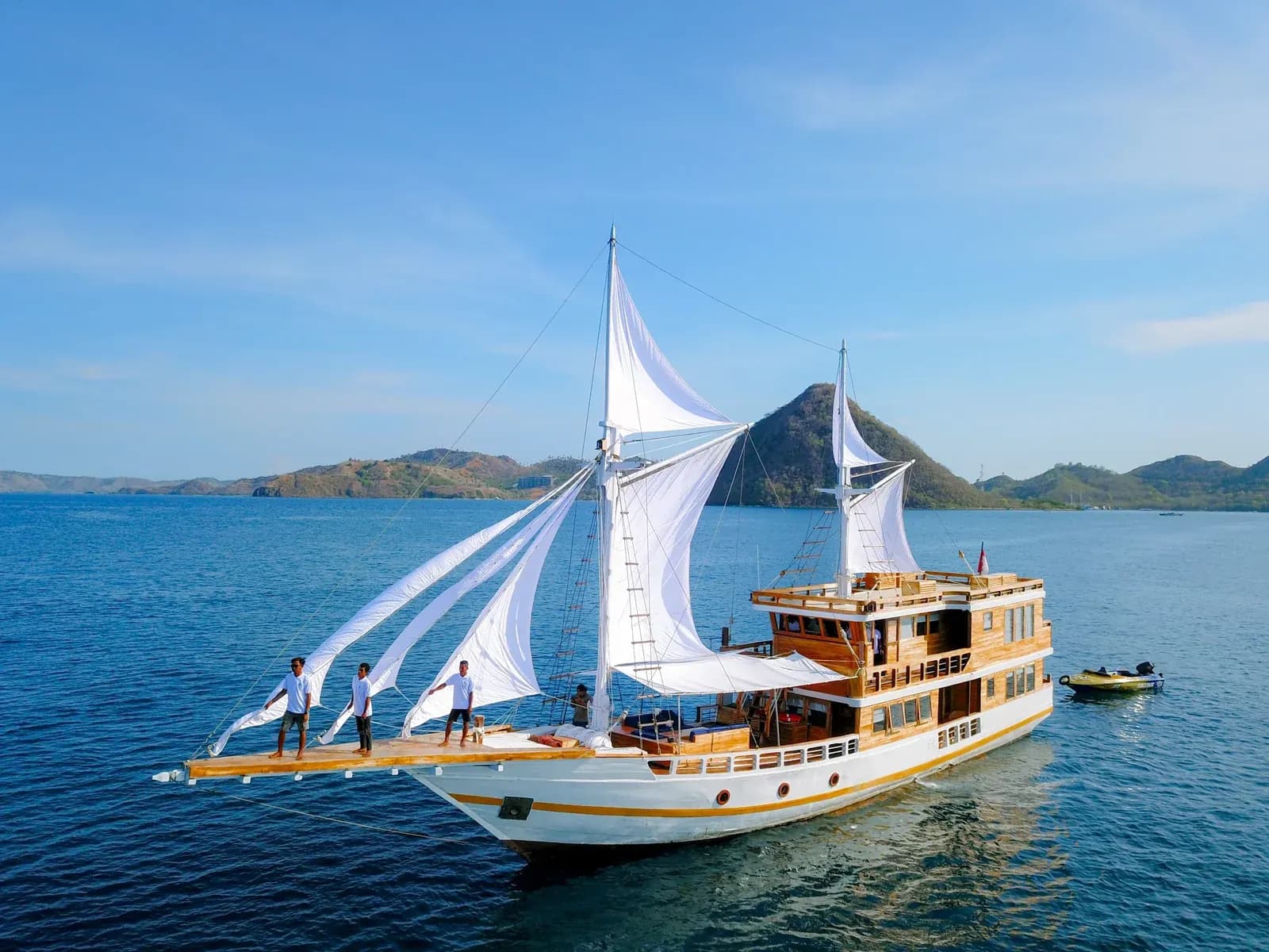 Private Charter – Barakati - Private Charter – Barakati - Full Day Tour Komodo