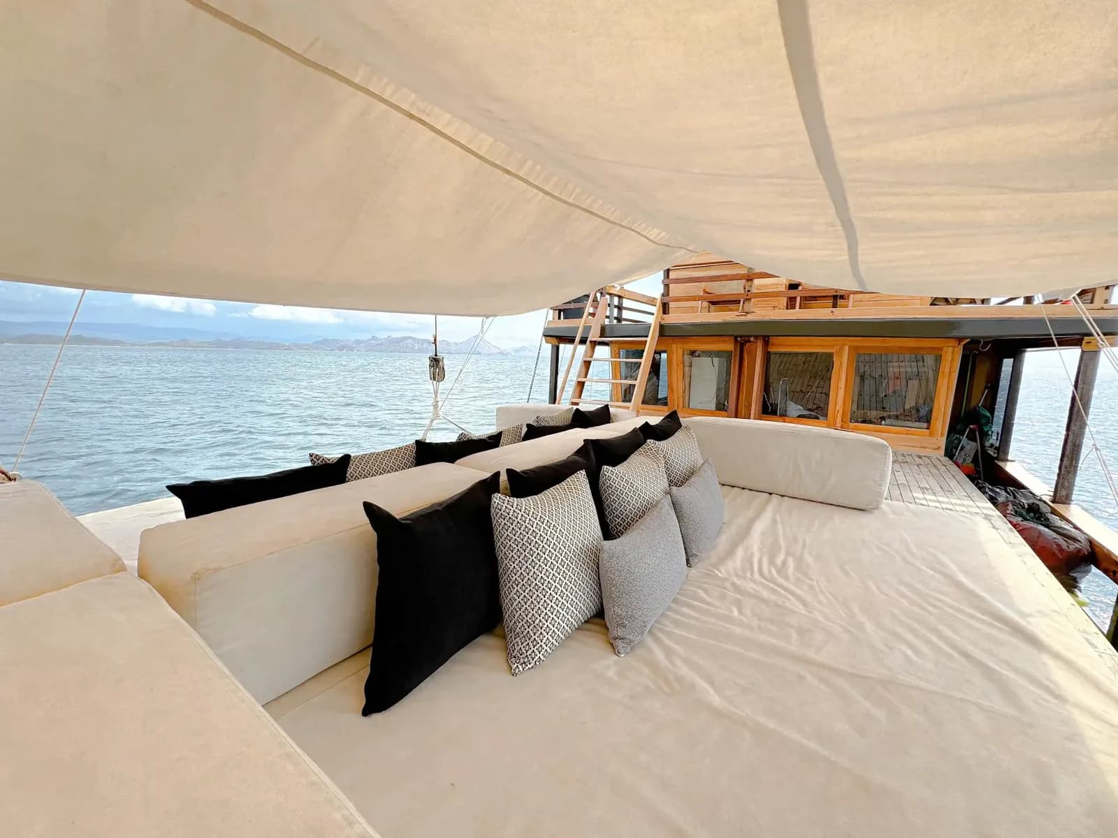 Private Charter – Black Beard - Private Charter – Black Beard - Full Day Tour Komodo