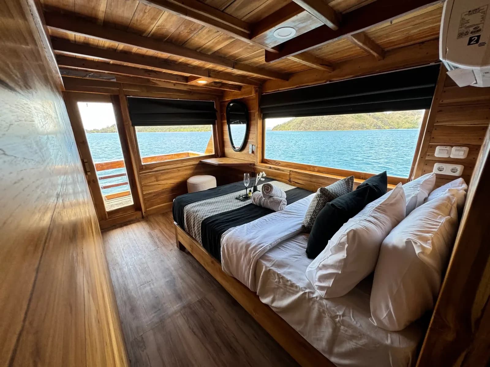 Private Charter – Black Beard - Private Charter – Black Beard - Full Day Tour Komodo