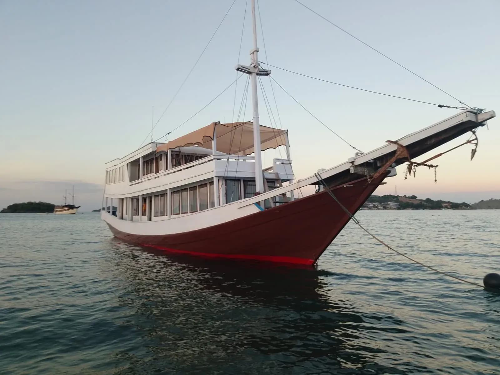 Private Charter – Cirox 1 - Private Charter – Cirox 1 - Full Day Tour Komodo