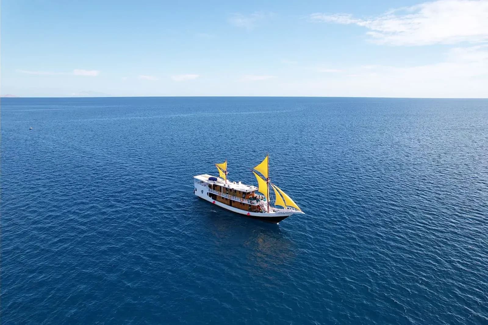 Private Charter – Dinara - Private Charter – Dinara - Full Day Tour Komodo