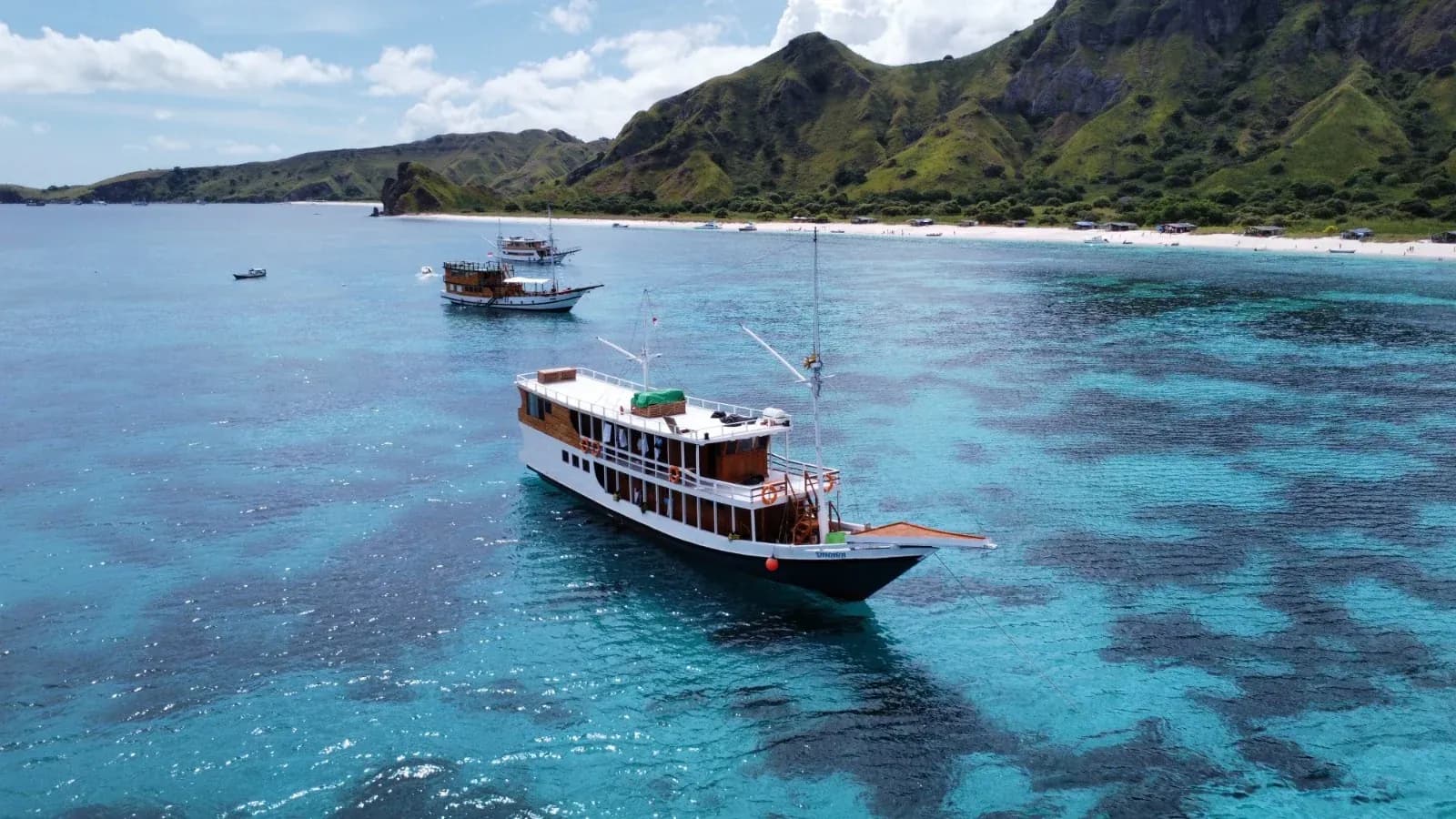Private Charter – Dinara - Private Charter – Dinara - Full Day Tour Komodo