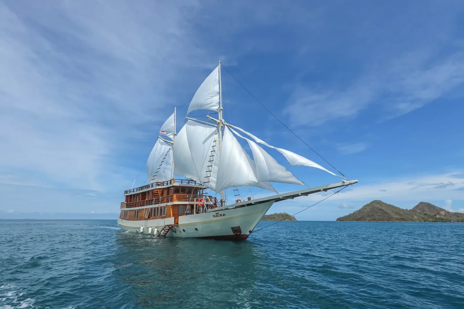Private Charter – Elrora - Komodo Labuan Bajo Phinisi Boat Tour Package