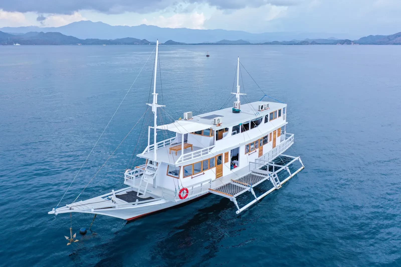 Private Charter – IJC - Komodo Labuan Bajo Phinisi Boat Tour Package