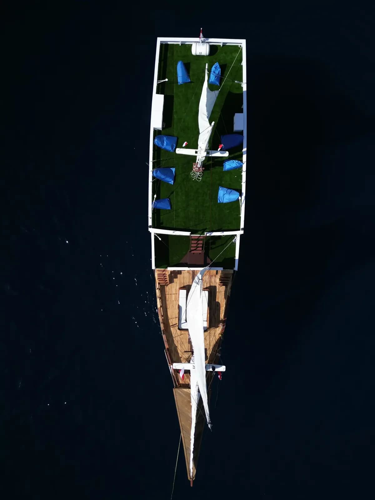 Private Charter – Invictus - Private Charter – Invictus - Full Day Tour Komodo