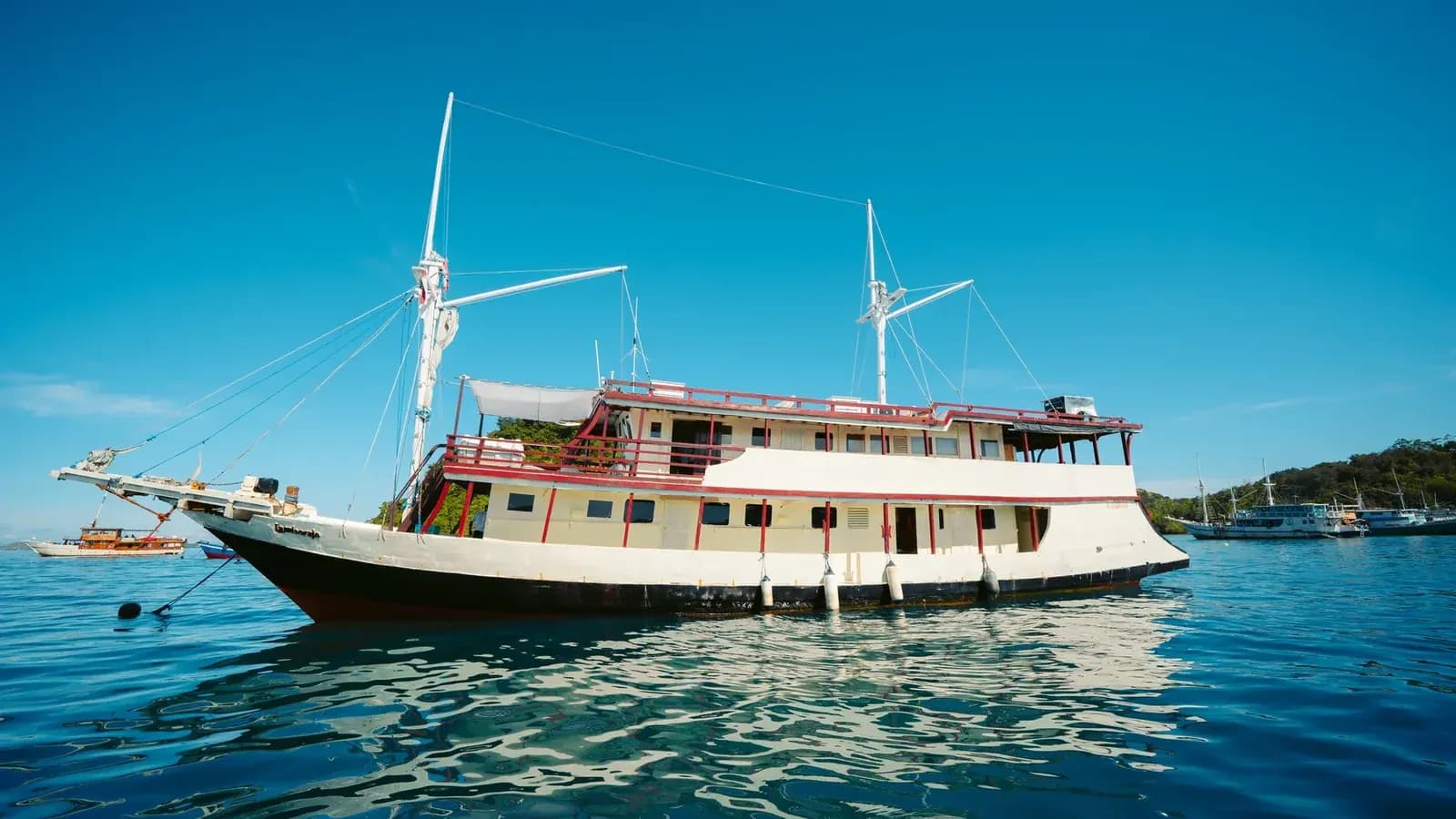 Private Charter – Lamborajo 1 - Private Charter – Lamborajo 1 - Full Day Tour Komodo
