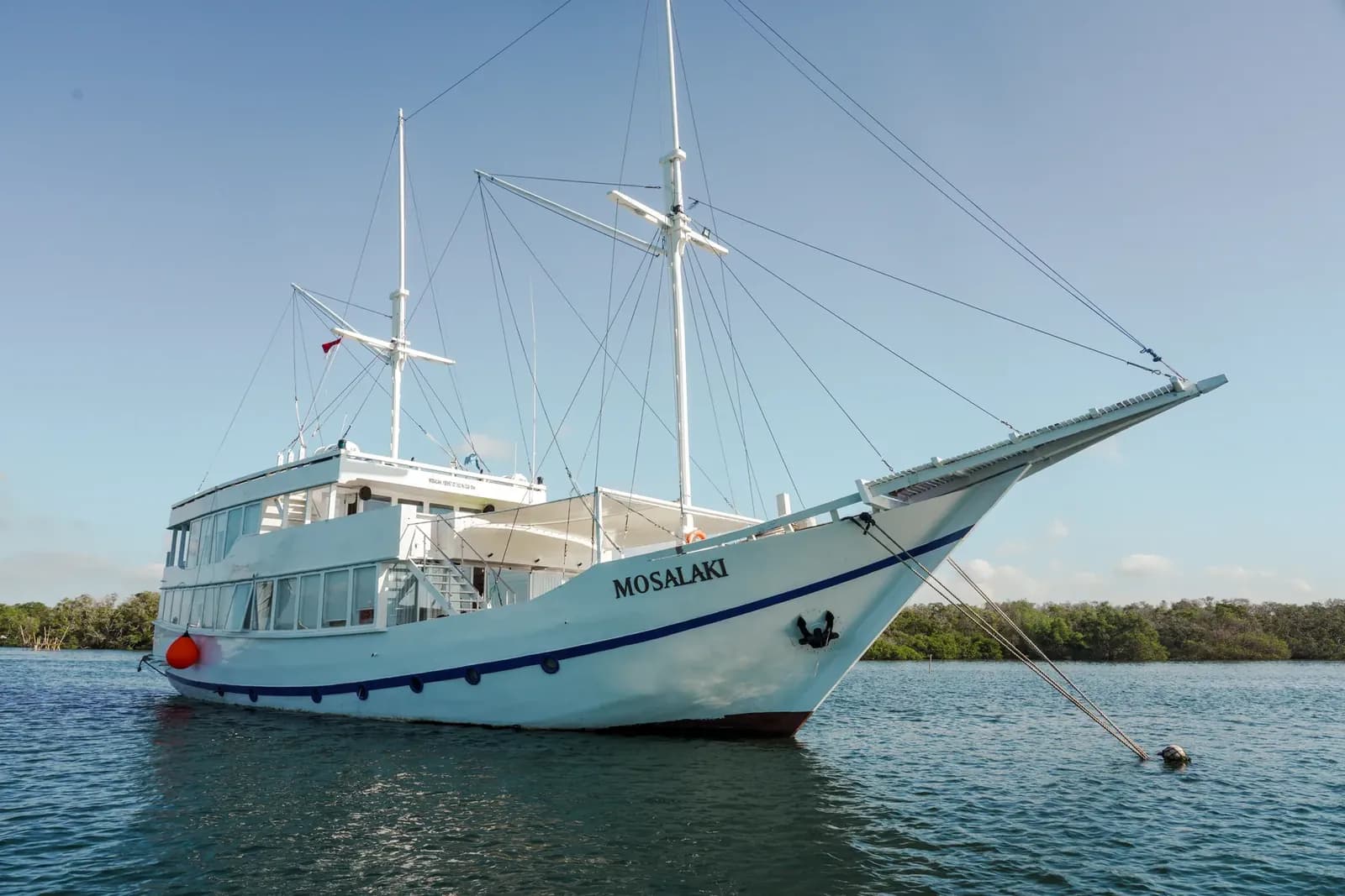 Private Charter – Mosalaki - Komodo Labuan Bajo Phinisi Boat Tour Package