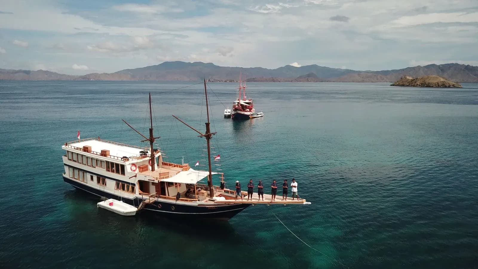 Private Charter – Naira - Private Charter – Naira - Full Day Tour Komodo