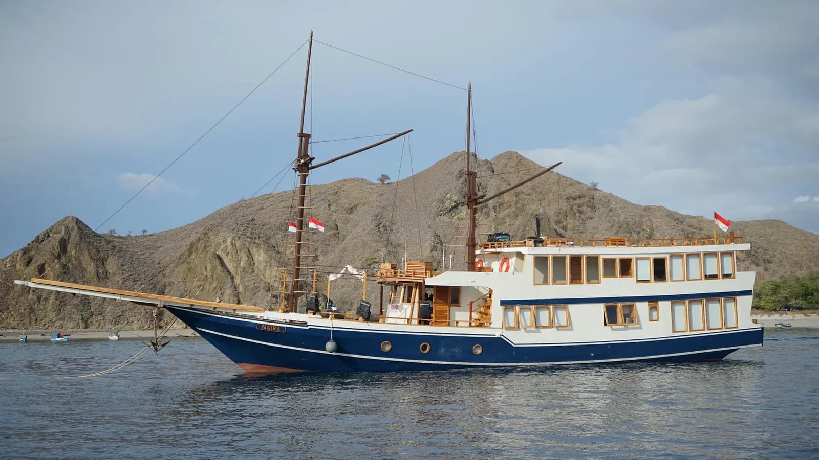 Private Charter – Naira - Komodo Labuan Bajo Phinisi Boat Tour Package