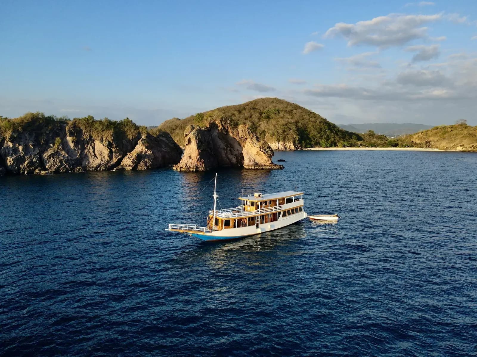 Private Charter – Pandawa - Komodo Labuan Bajo Phinisi Boat Tour Package
