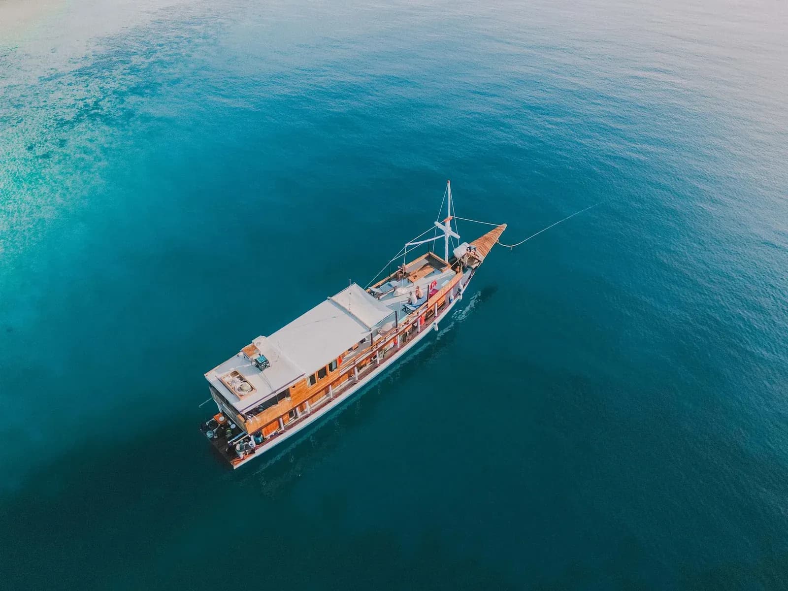 Private Charter – Pesona Bajo - Private Charter – Pesona Bajo - Full Day Tour Komodo