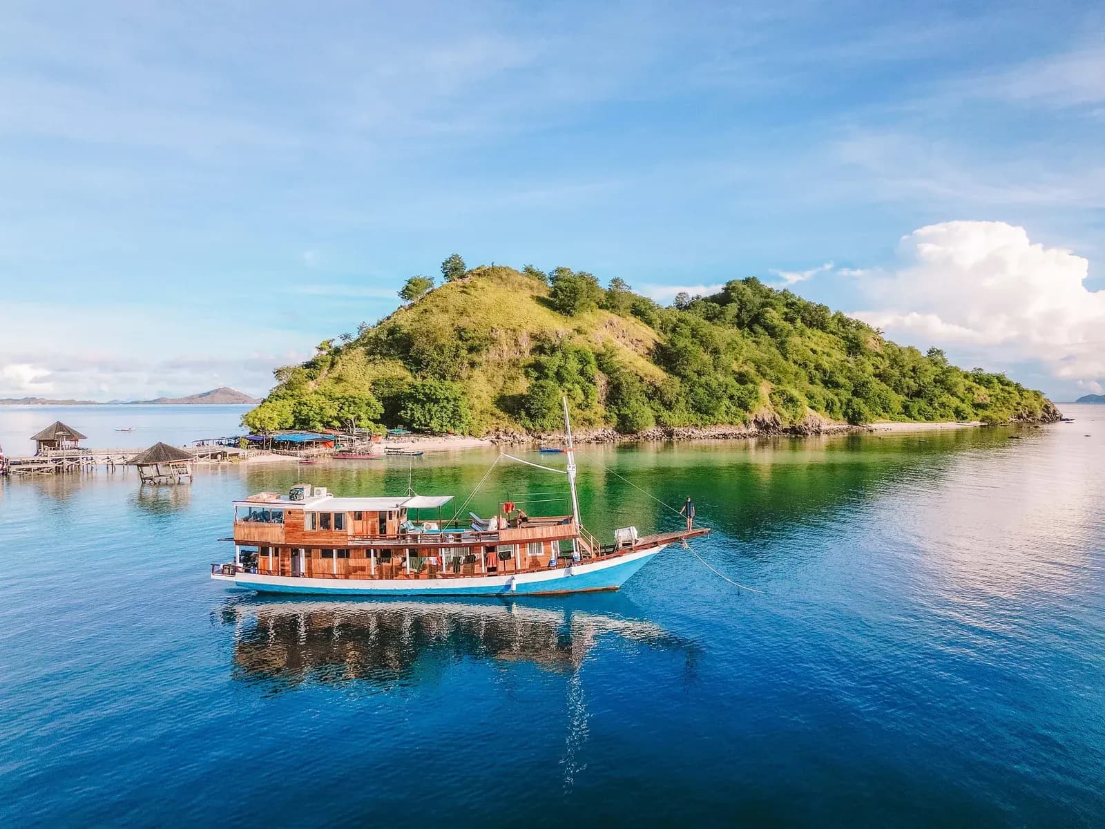 Private Charter – Pesona Bajo - Private Charter – Pesona Bajo - Full Day Tour Komodo