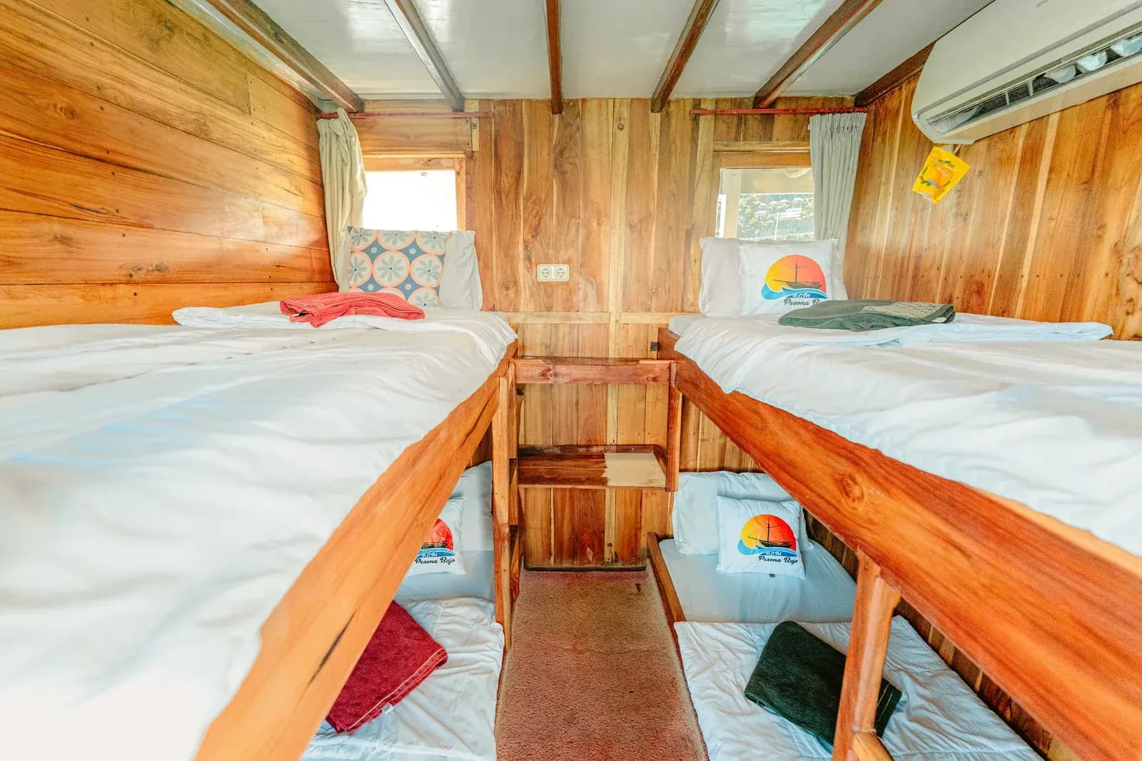 Shared Cabin - Komodo Labuan Bajo Phinisi Boat Cabin