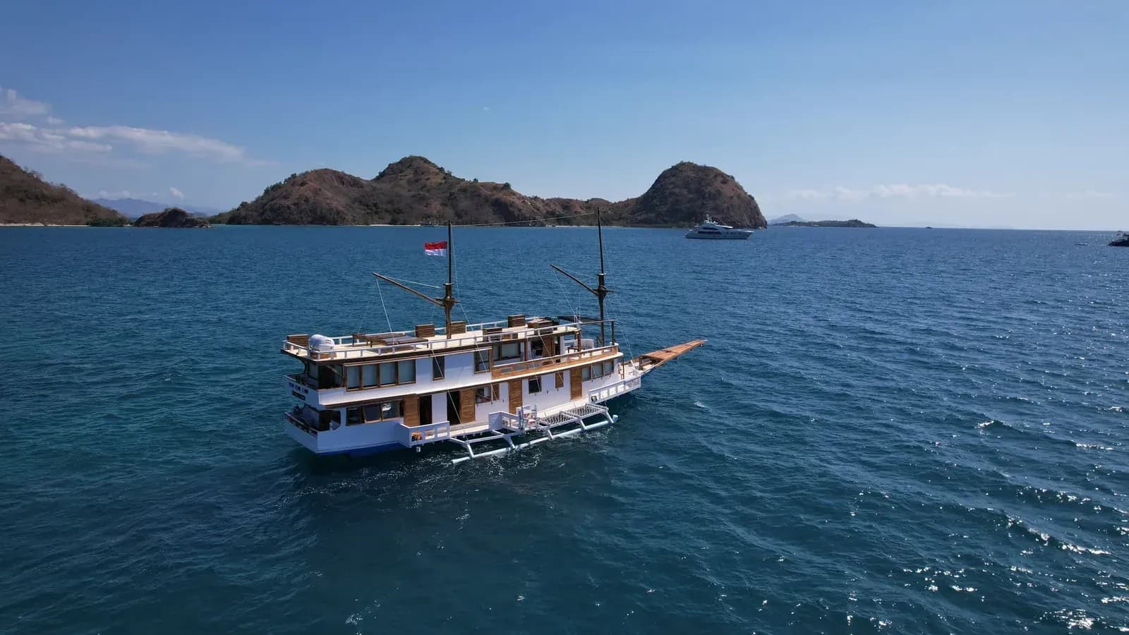 Private Charter – Raja Bintang 1 - Private Charter – Raja Bintang 1 - Full Day Tour Komodo