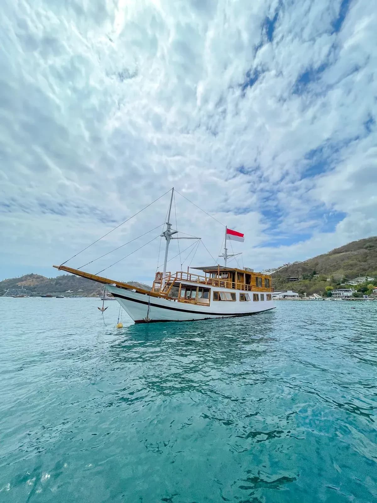 Private Charter – Raja Bintang 2 - Private Charter – Raja Bintang 2 - Full Day Tour Komodo