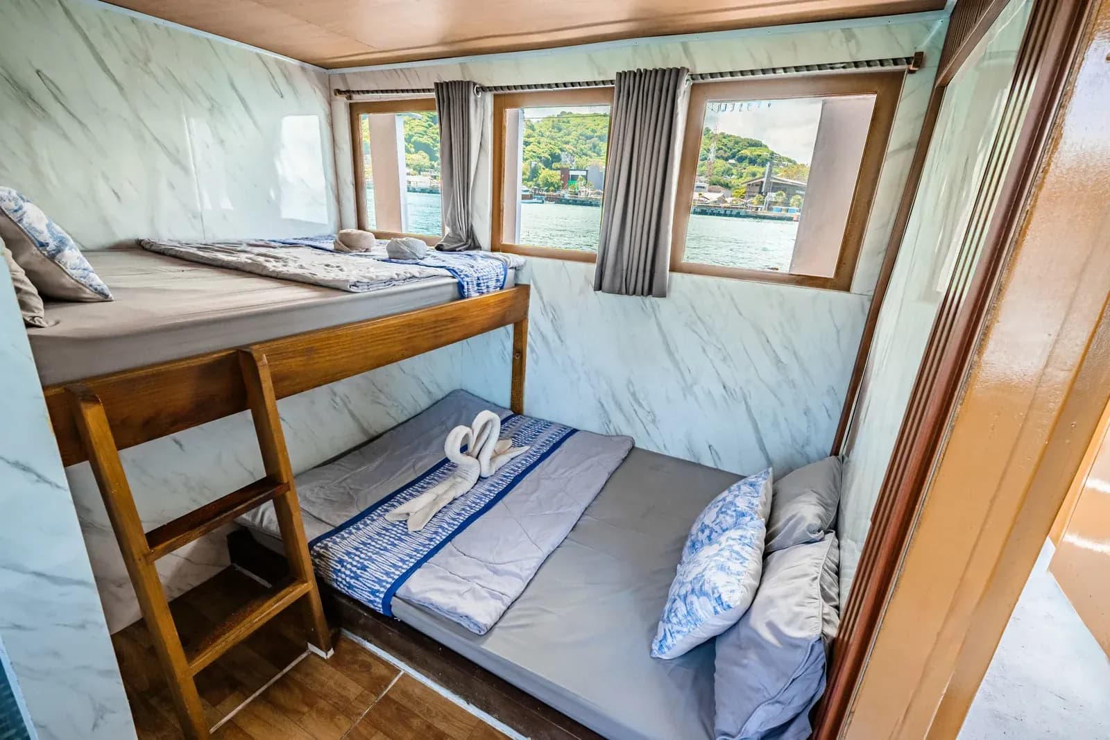 Shared Cabin - Komodo Labuan Bajo Phinisi Boat Cabin