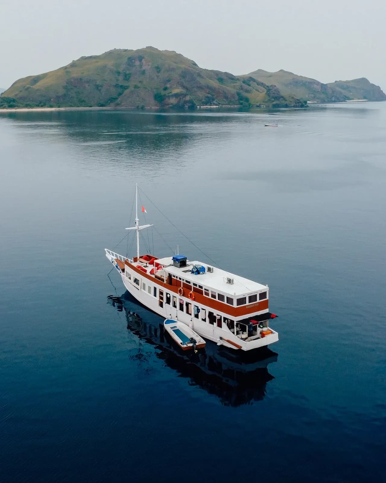 Private Charter – Ramadani Star - Komodo Labuan Bajo Phinisi Boat Tour Package