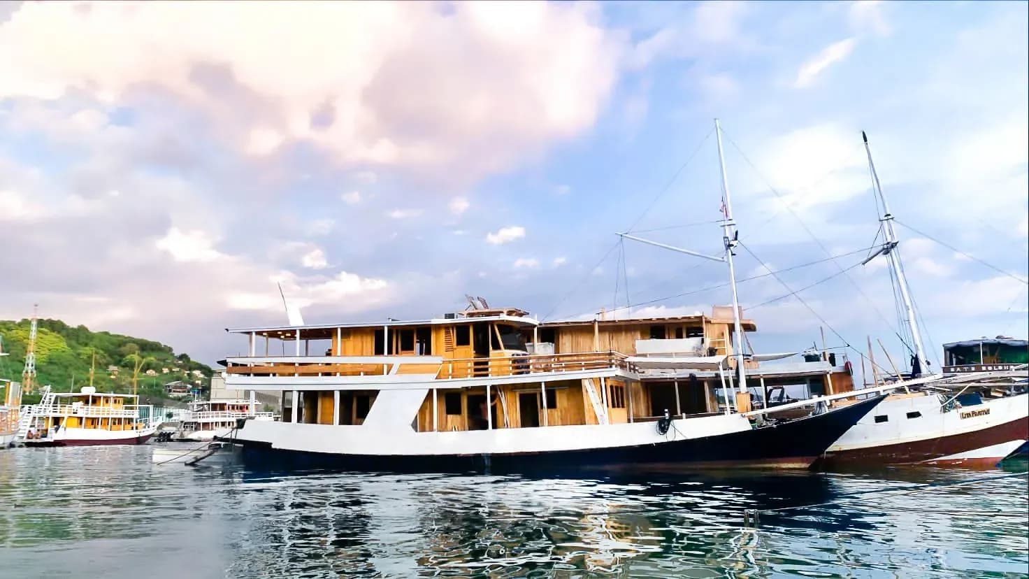 Private Charter – Santemako - Private Charter – Santemako - Full Day Tour Komodo