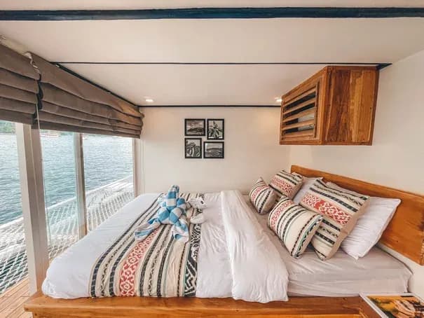 Manta Cabin 4 - Komodo Labuan Bajo Phinisi Boat Cabin