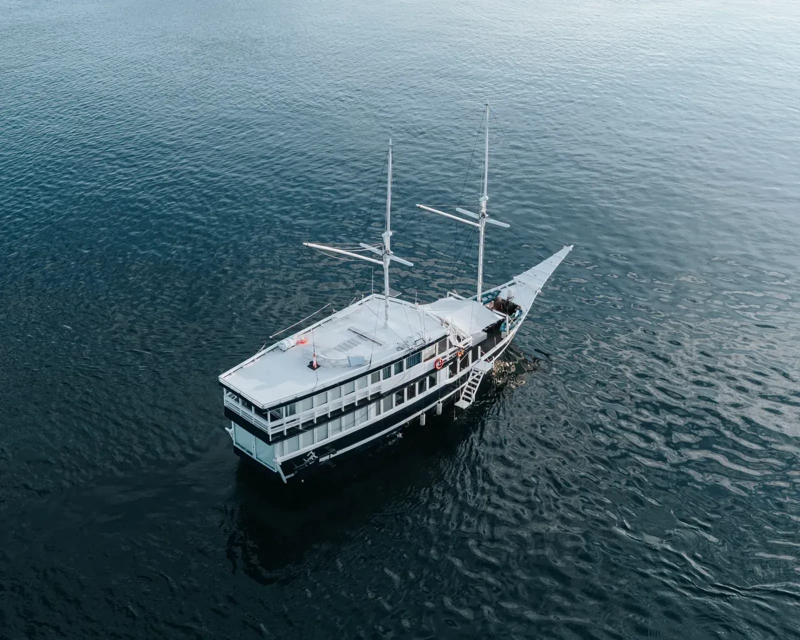 Private Charter – Tara - Private Charter – Tara - Full Day Tour Komodo
