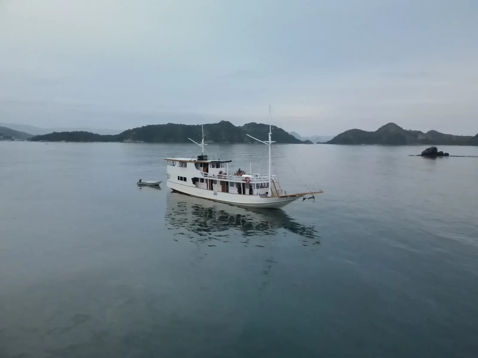 Private Charter – Umami - Private Charter – Umami - Full Day Tour Komodo