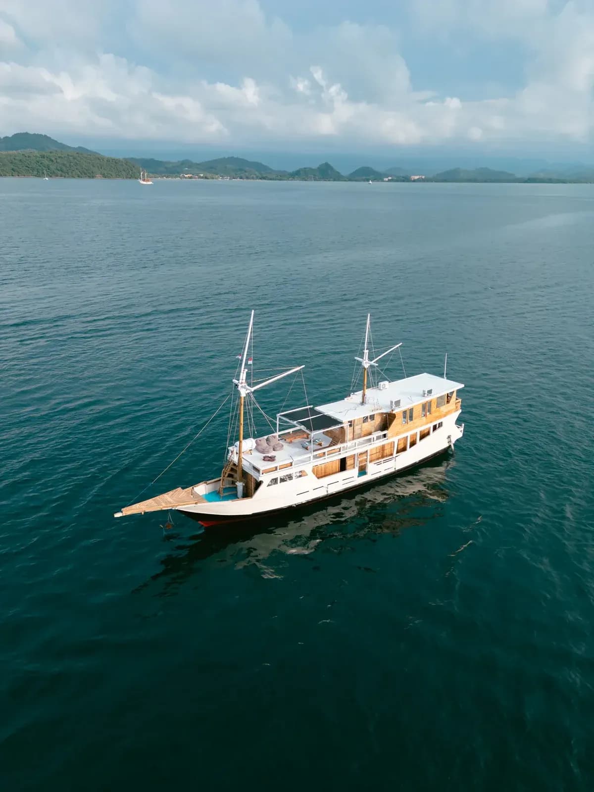 Private Charter – Velora - Private Charter – Velora - Full Day Tour Komodo