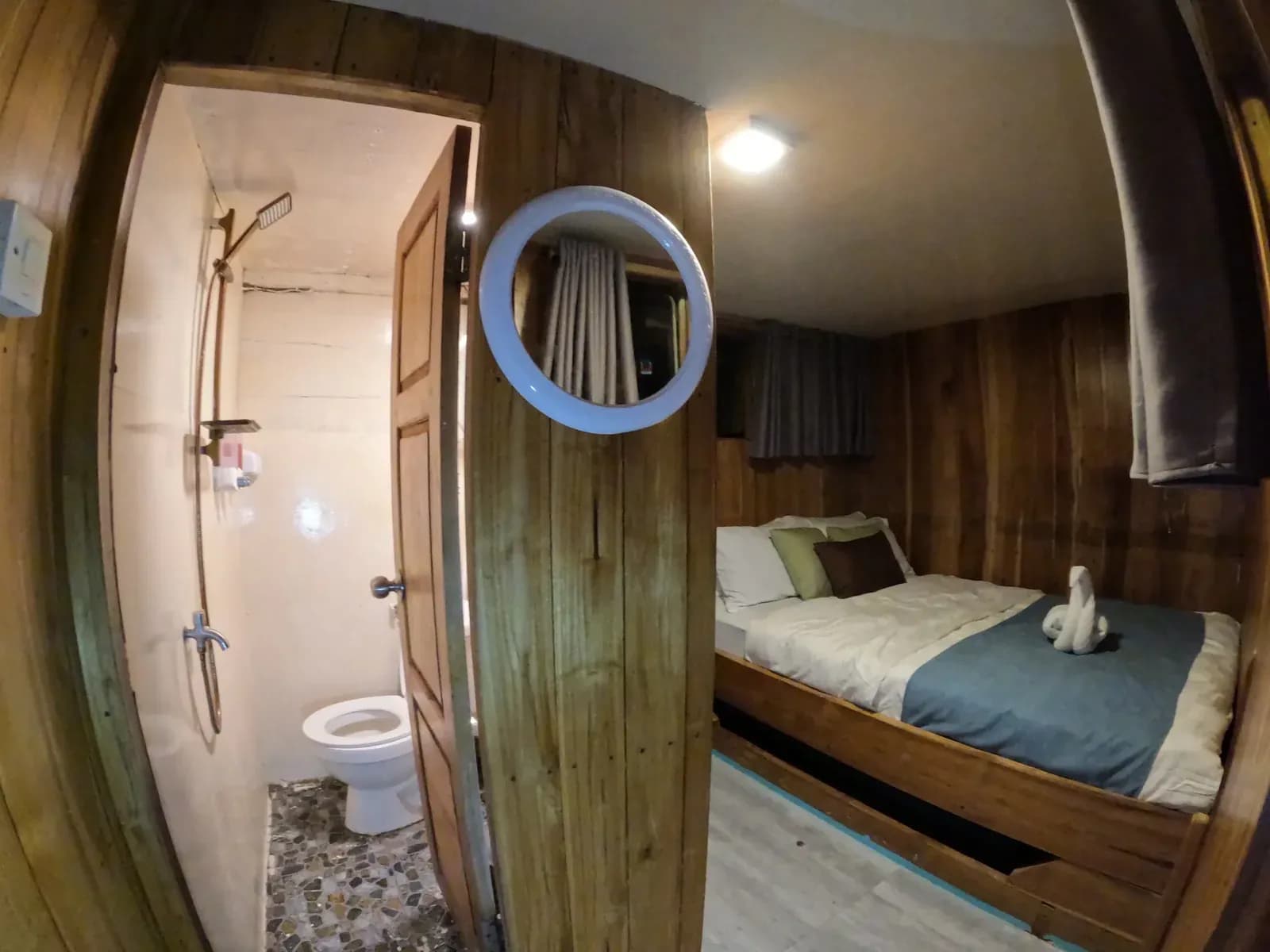 Superior Cabin 2 - Komodo Labuan Bajo Phinisi Boat Cabin