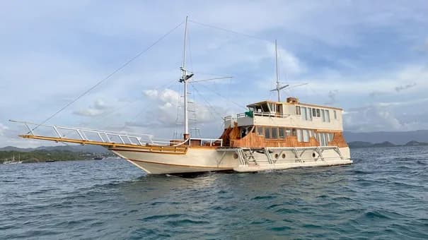 Private Charter – Zada Mega - Komodo Labuan Bajo Phinisi Boat Tour Package