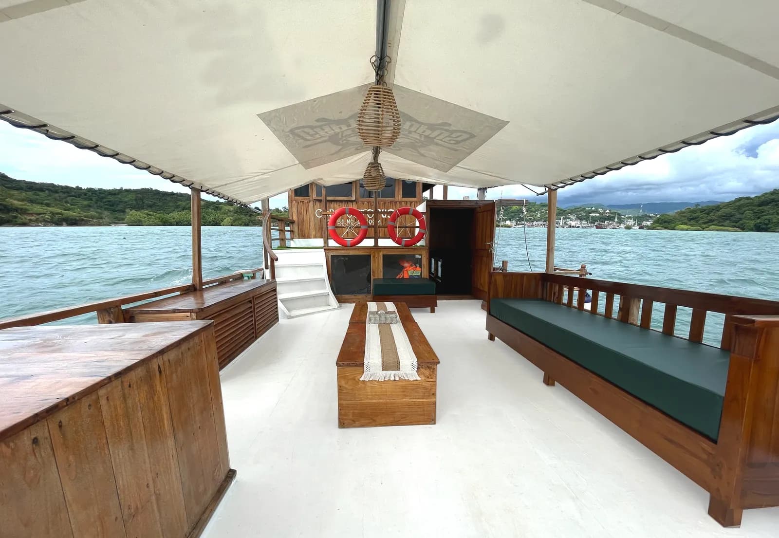 Komodo Tour 2D1N - Octopus Phinisi - Komodo Tour 2D1N - Octopus Phinisi - Full Day Tour Komodo